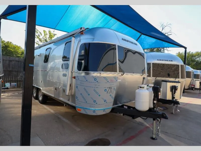 2026 Airstream Globetrotter 25FB - Photo 2