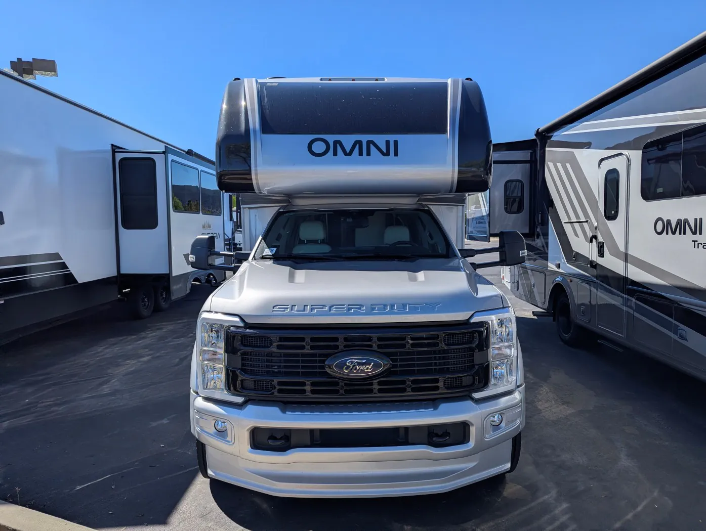 2026 Thor Motor Coach Omni Trail S29 - Photo 3