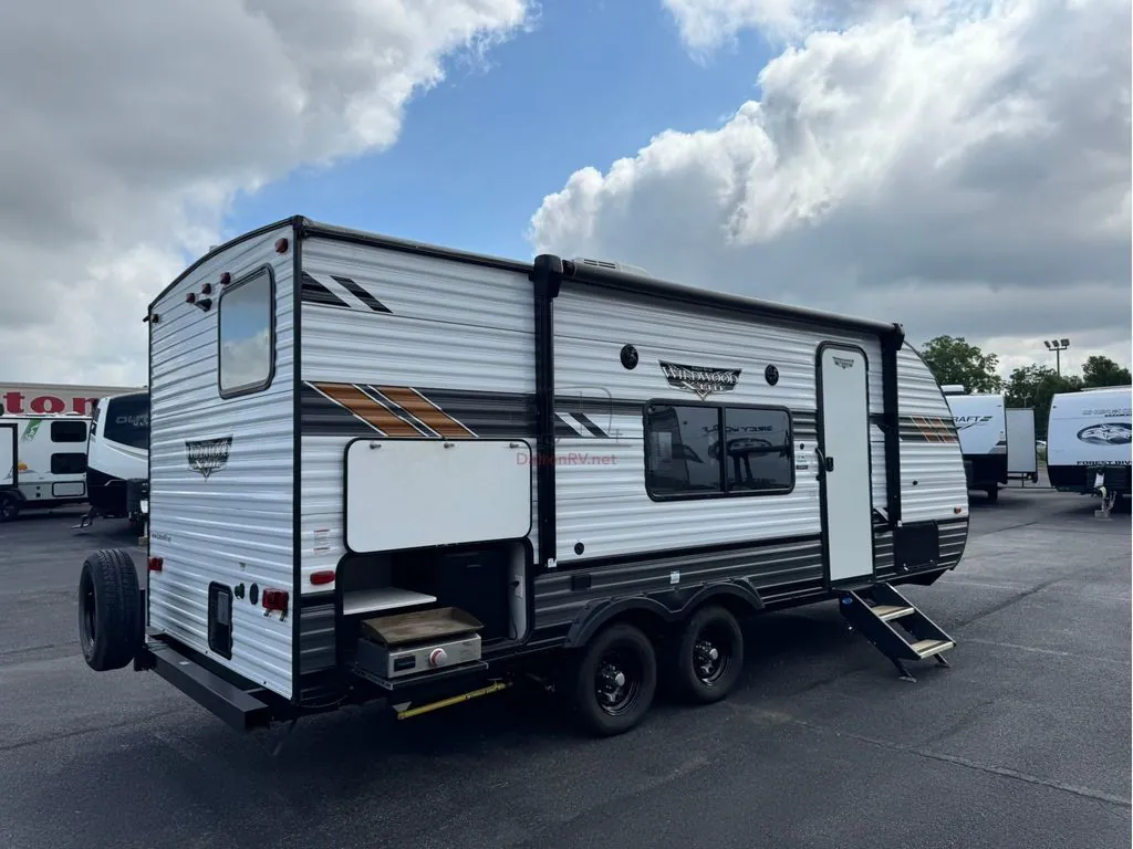 2022 Forest River Wildwood X-Lite 19DBXL - Photo 4