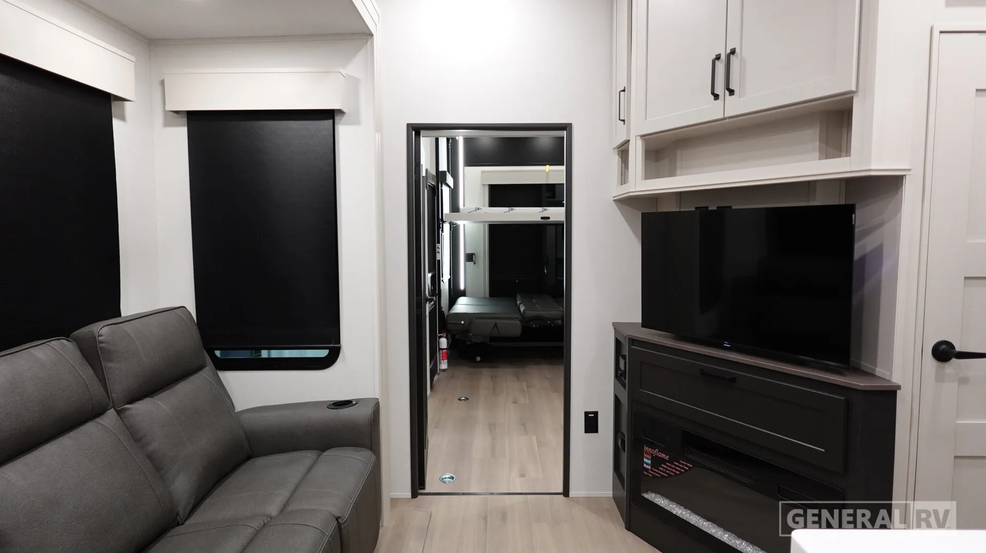 2026 Grand Design Momentum G-Class 350G - Photo 3