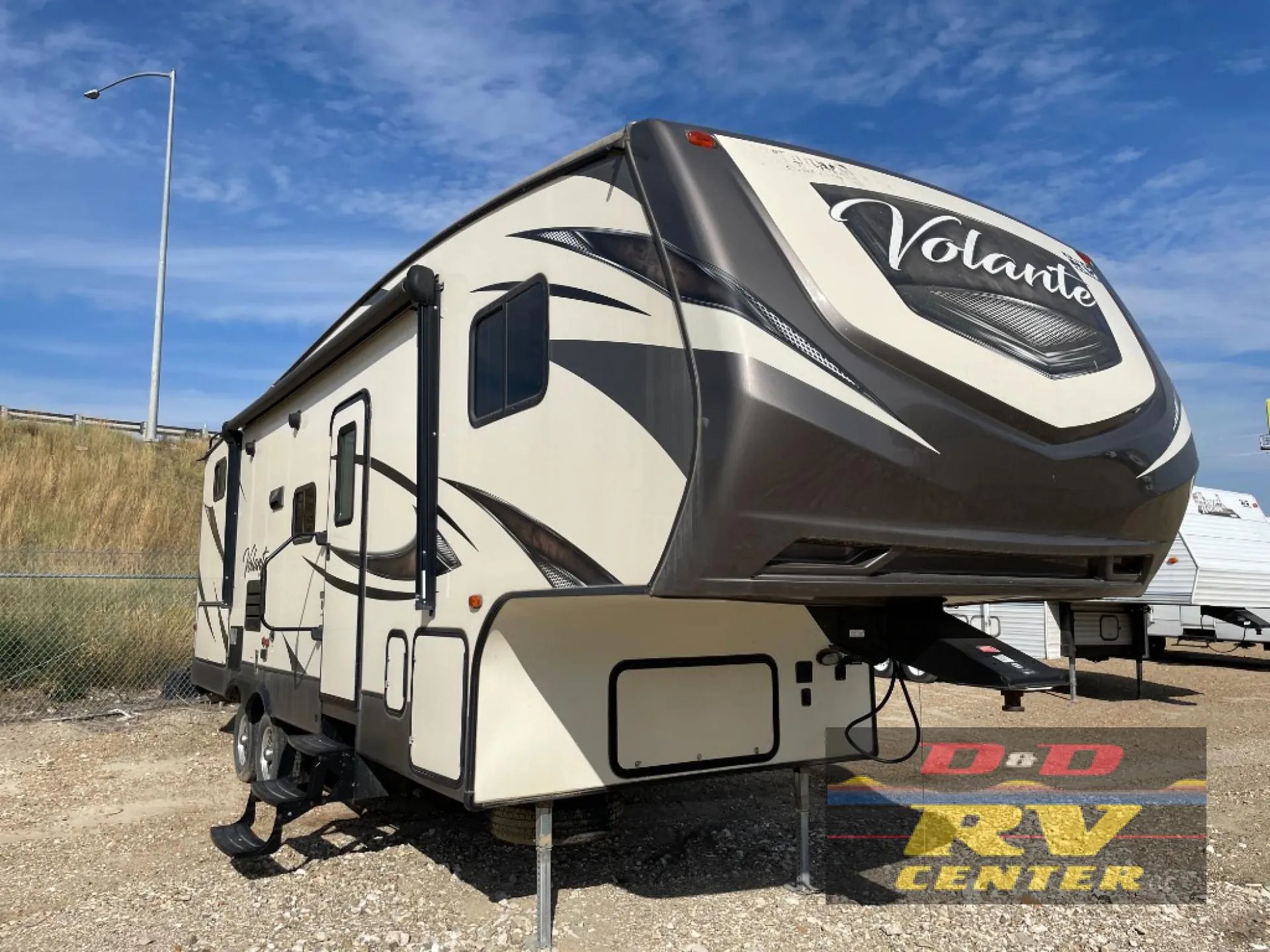 2018 CrossRoads Volante 270BH - Photo 2