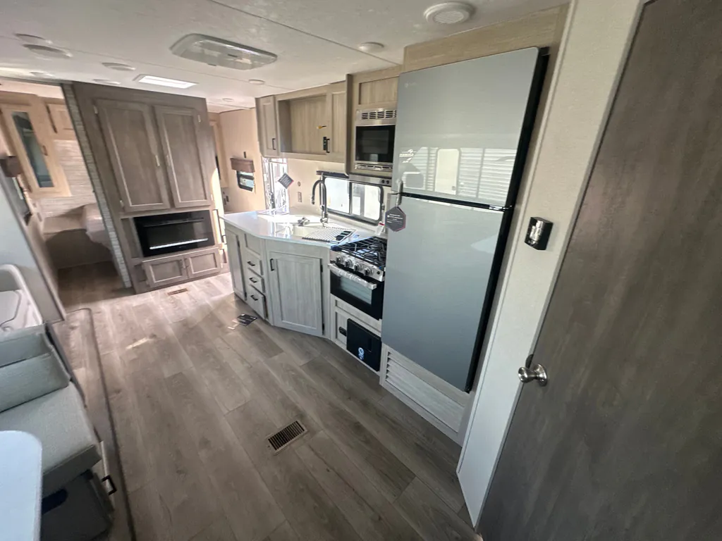 2026 Coachmen Catalina Legacy Edition 243RBS, Photos photo 20