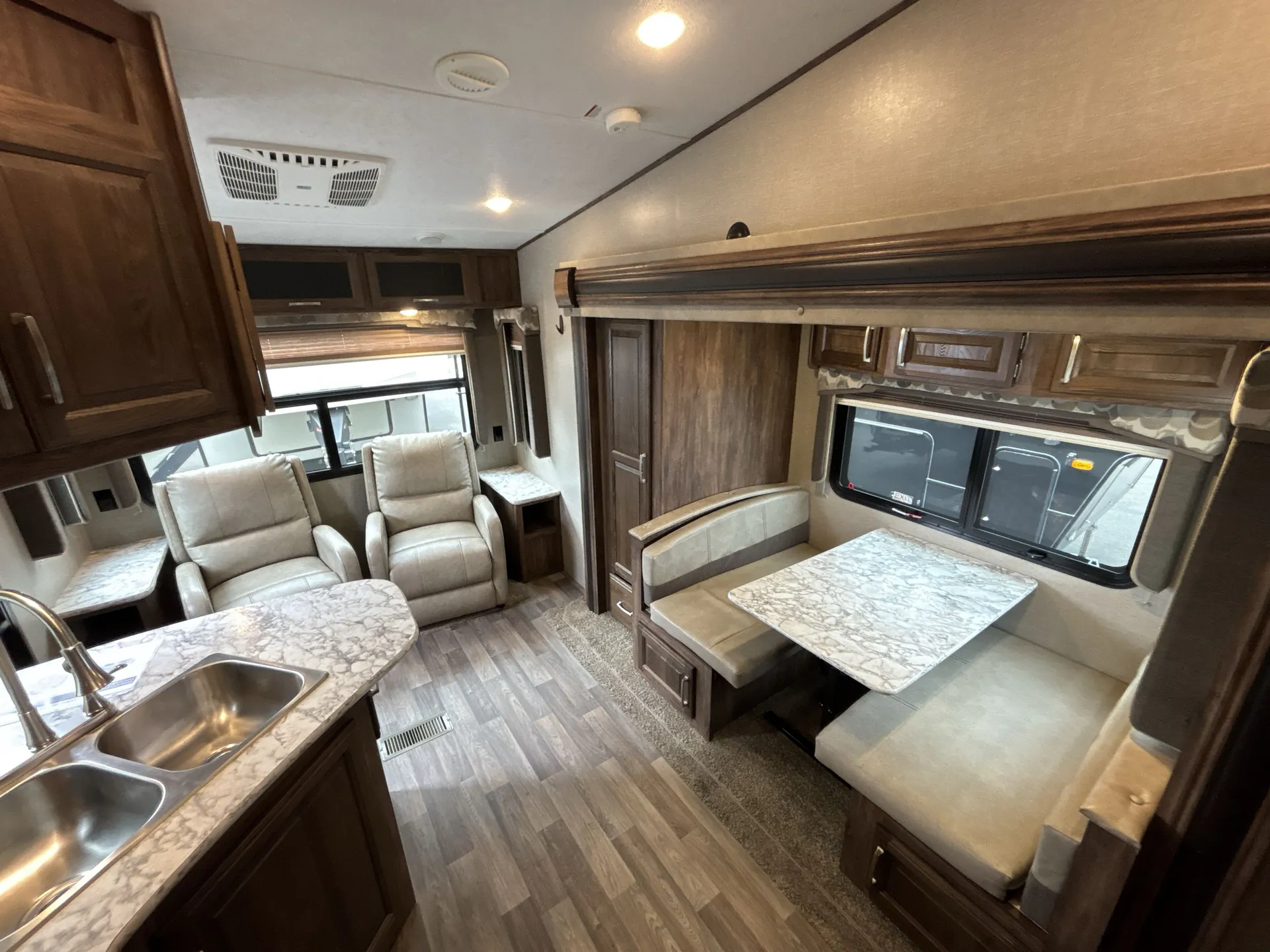 2018 Keystone Cougar Half-Ton 246RLSWE — living area main