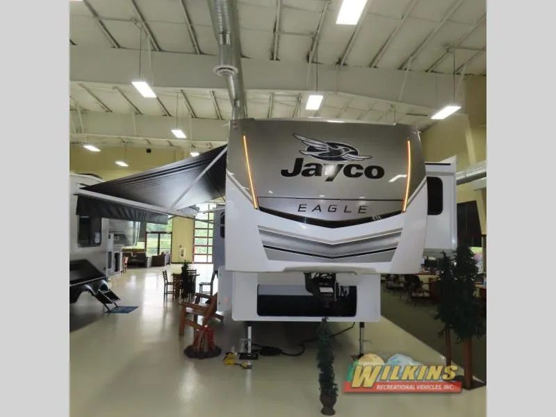 2026 Jayco Eagle 335LSTS - Photo 3