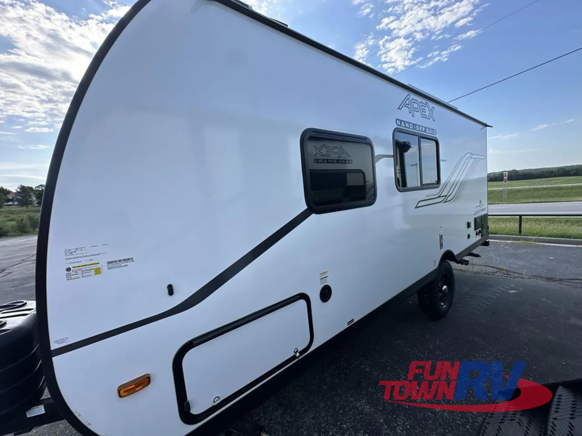 2027 Coachmen Apex Nano 181RB - Photo 4
