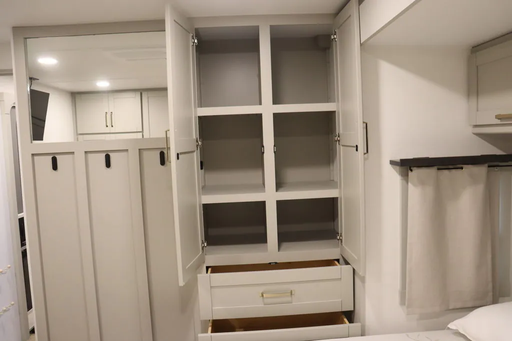2026 Brinkley Model Z AIR 310, Photos photo 27