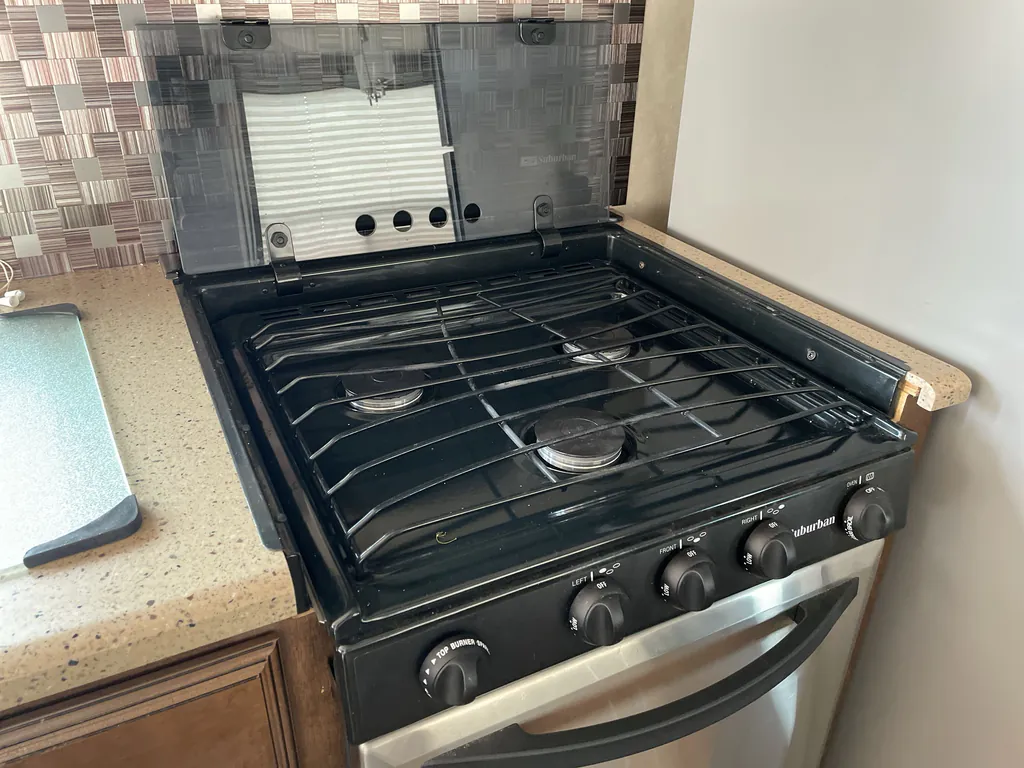 2017 Forest River Salem Villa 4002Q, Photos photo 10