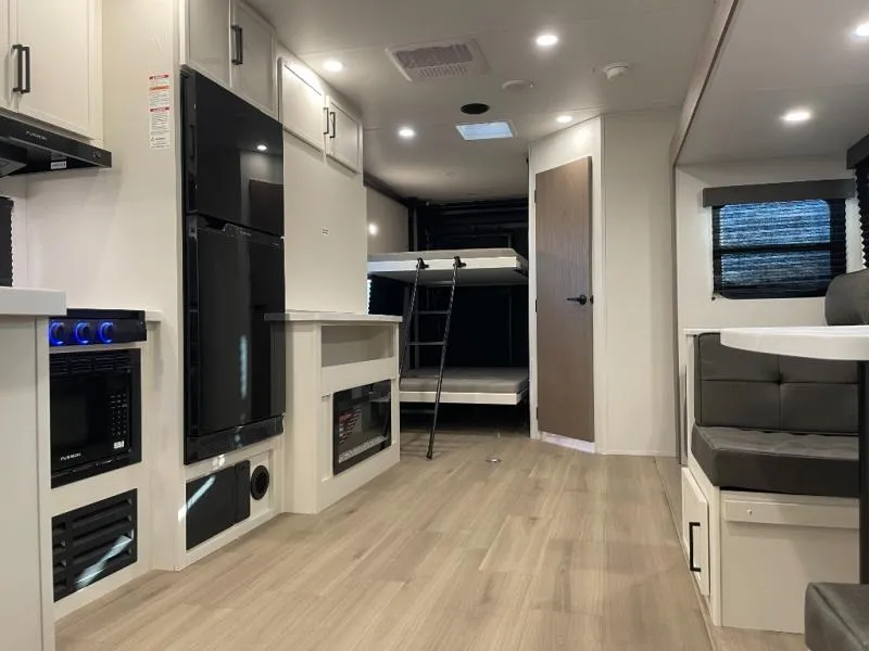 2026 Grand Design Momentum MAV 28MAV - Photo 2
