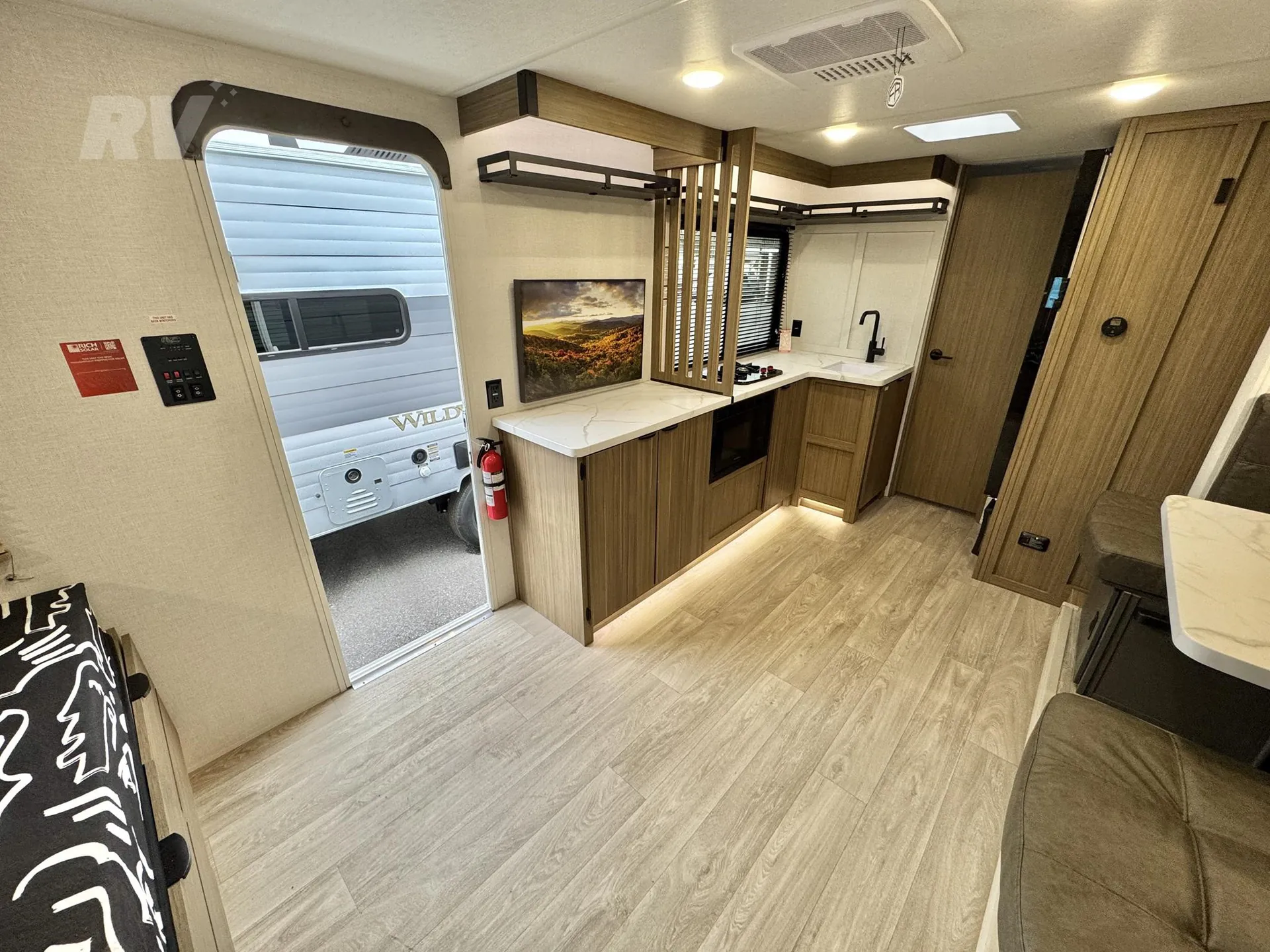 2026 Forest River Wildwood FSX 177ICE — Photo 6