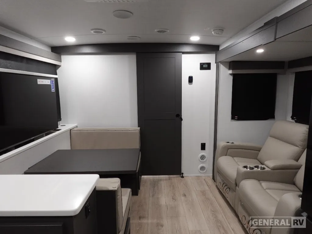 2026 Forest River Rockwood Ultra Lite 2619FK - Photo 3