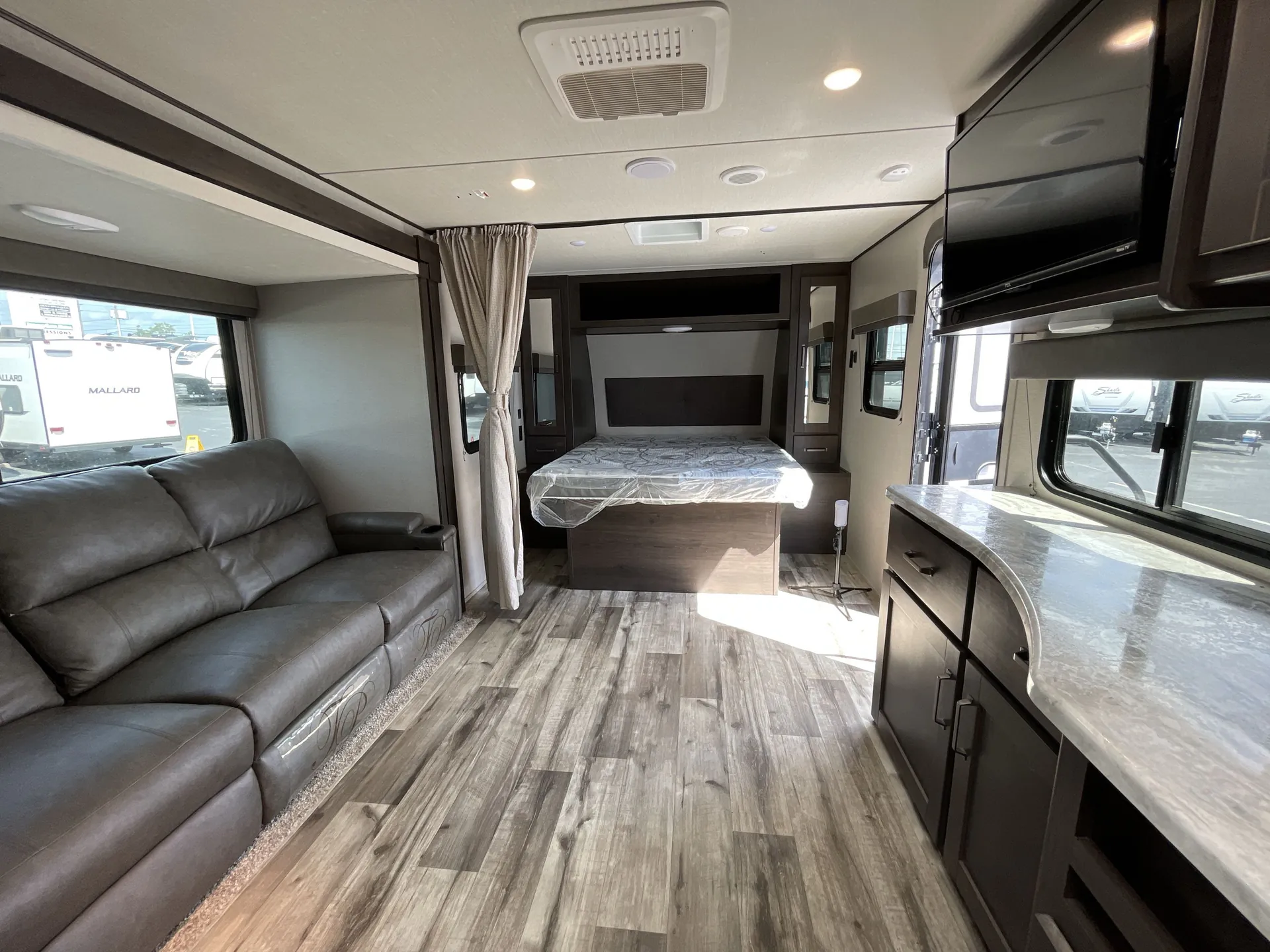 2023 Grand Design Transcend Xplor 200MK — living area main