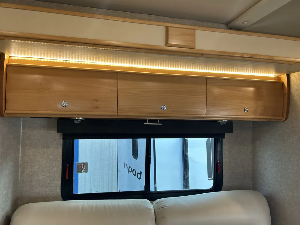 2017 Tiffin Wayfarer 24 QW, Photos photo 13