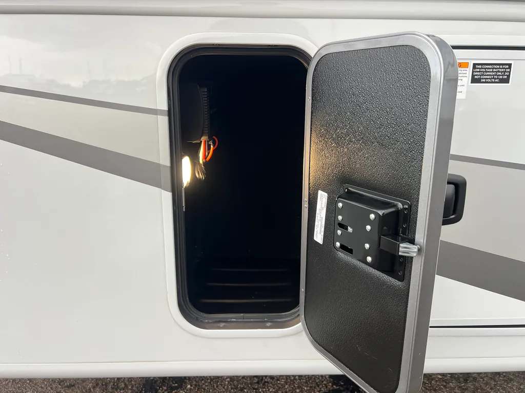 2027 Entegra Coach Vision XL 36C, Photos photo 34