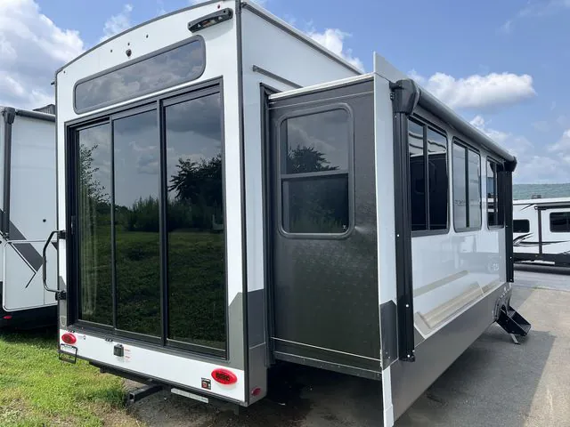 2027 Keystone Sprinter 3640RLP - Photo 3