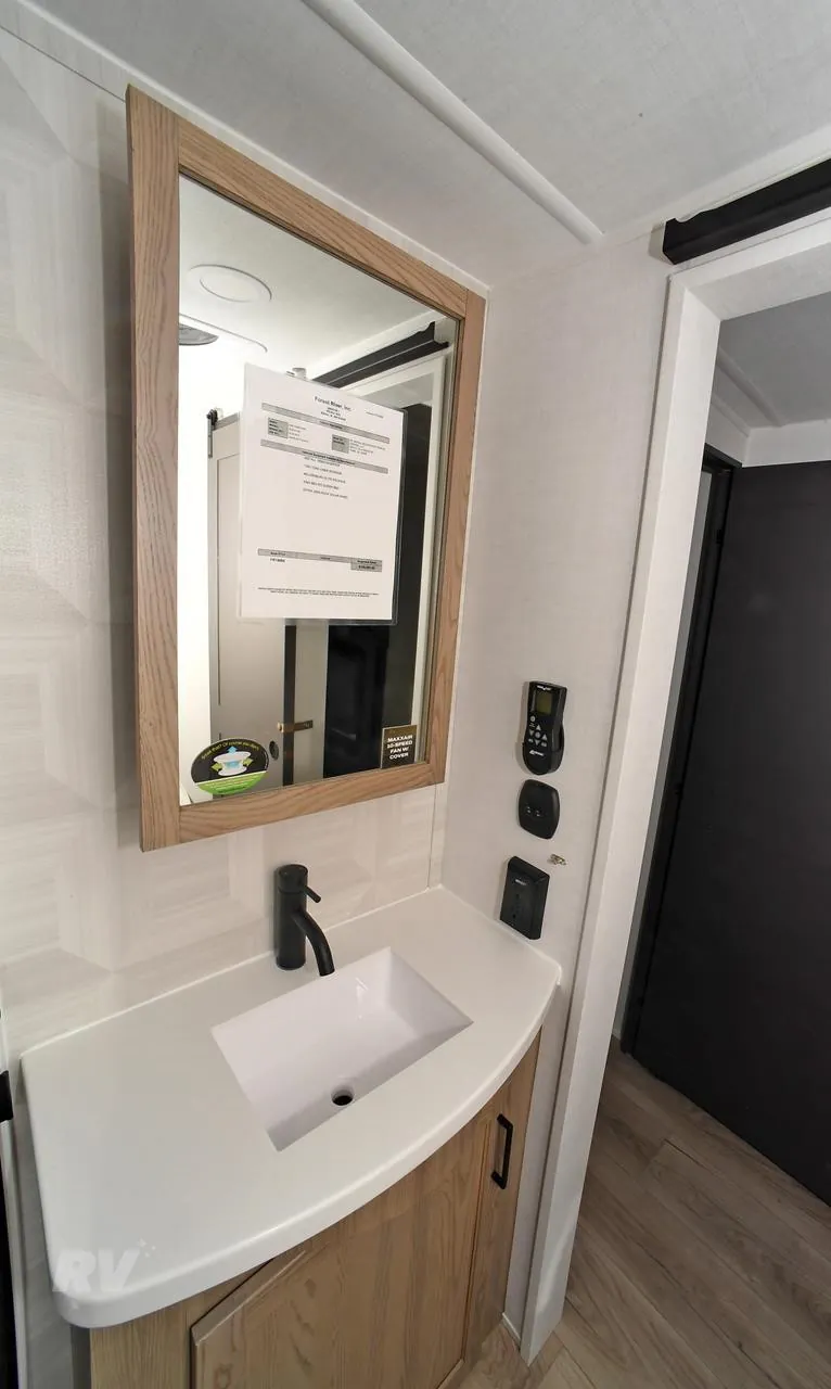 2026 Forest River Rockwood Signature 371RK, Photos photo 18