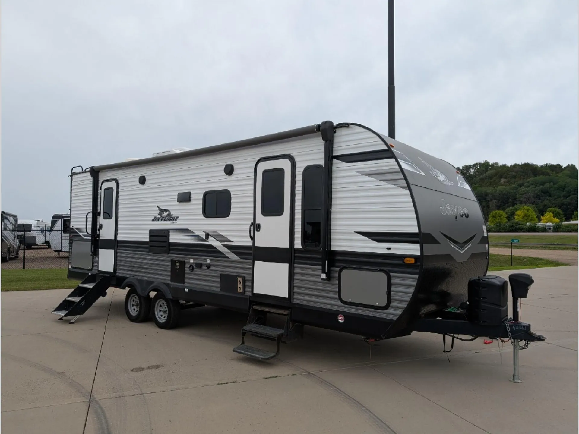 2023 Jayco Jay Flight 263RBS - Photo 2