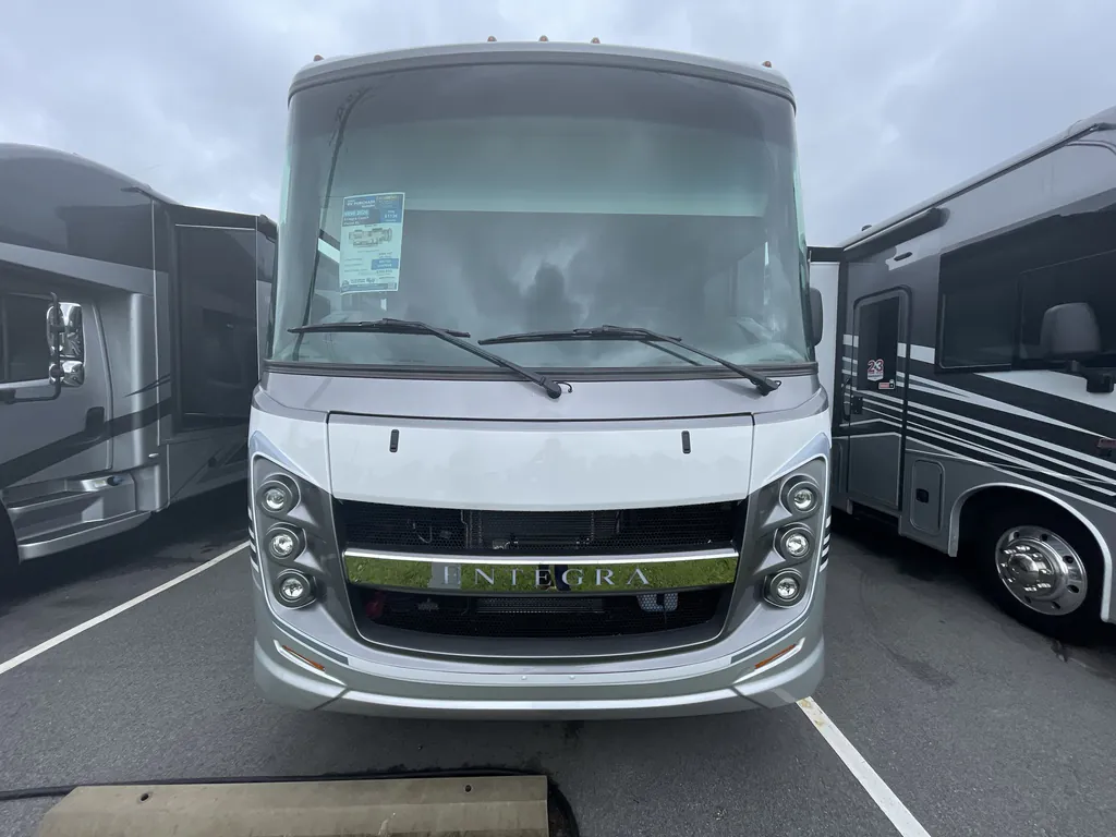 2026 Entegra Coach Vision XL 36C, Photos photo 4
