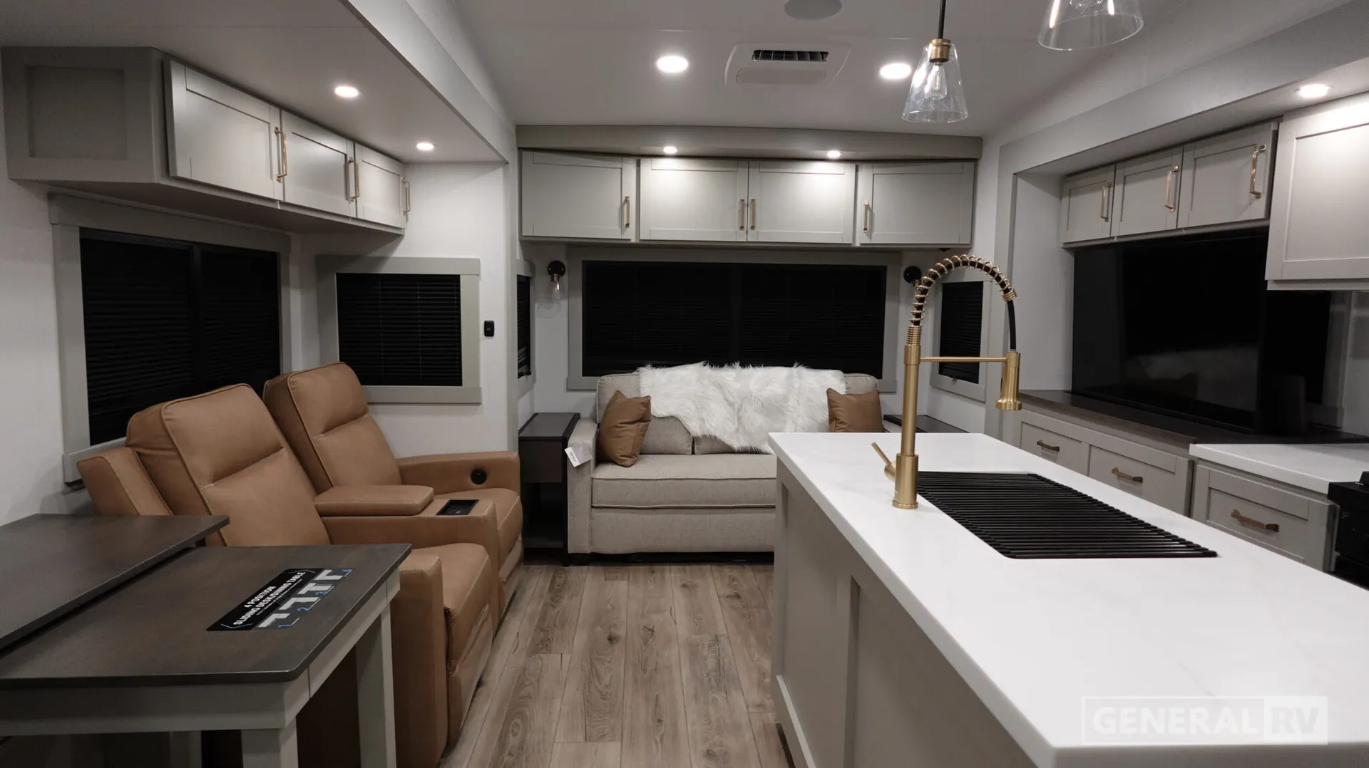 2026 Brinkley Model Z 2900 - Photo 3
