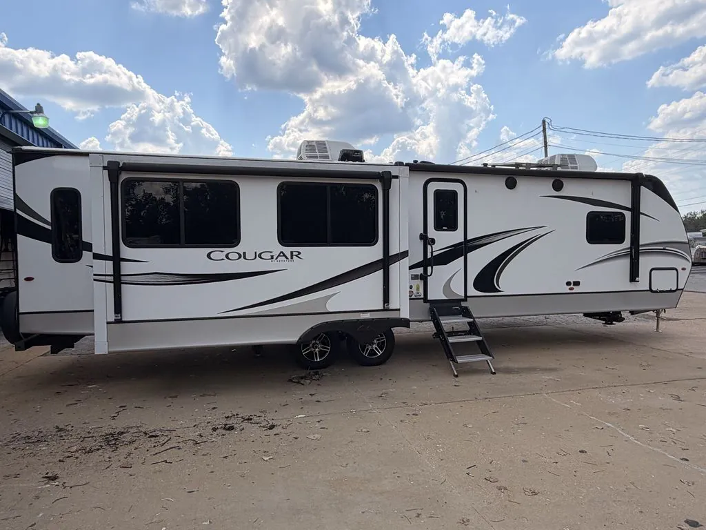 2022 Keystone Cougar Half-Ton 33RLI - Photo 3