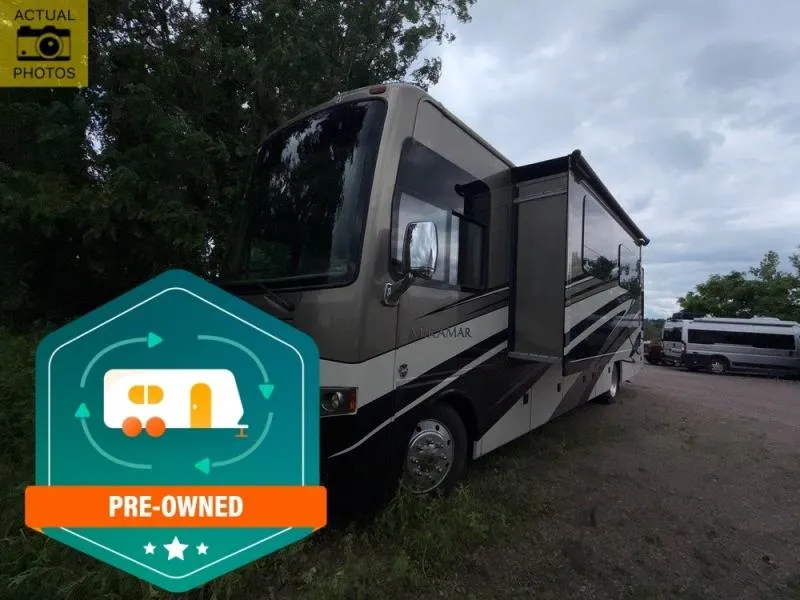 2015 Thor Motor Coach Miramar 34.1 - Main photo