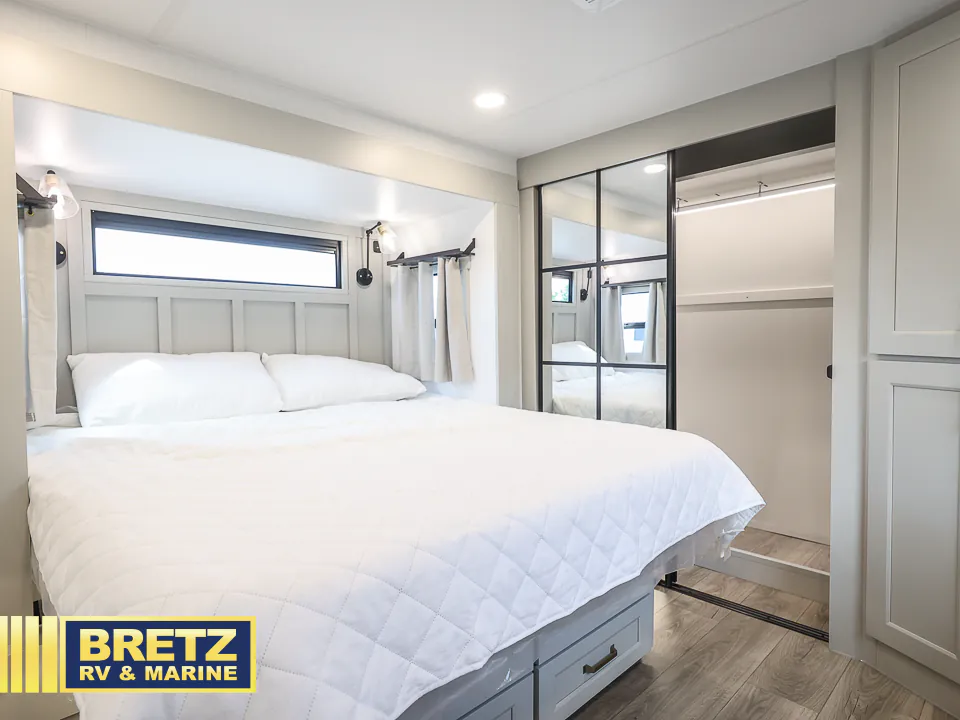 2027 Brinkley Model G 3970, Photos photo 37