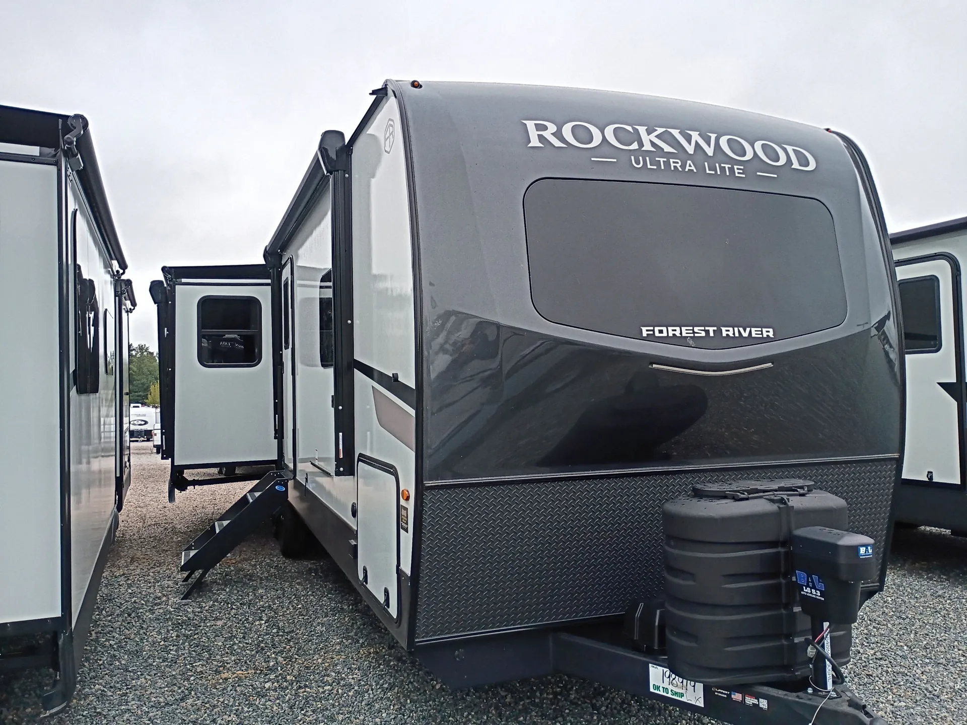 2026 Forest River Rockwood Ultra Lite 2906RL - Photo 2