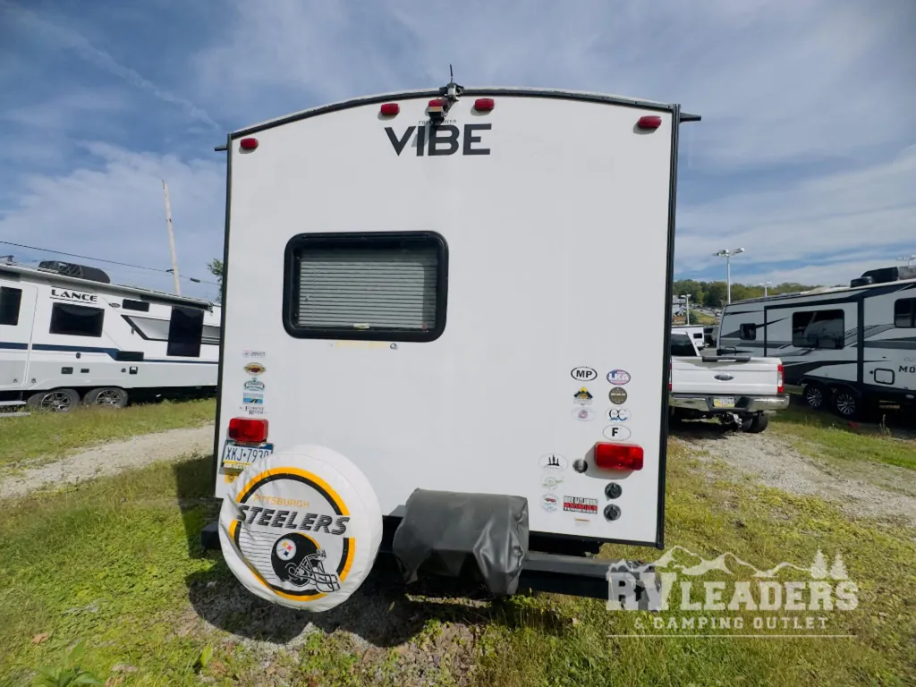 2017 Forest River Vibe 313BHS, Photos photo 12