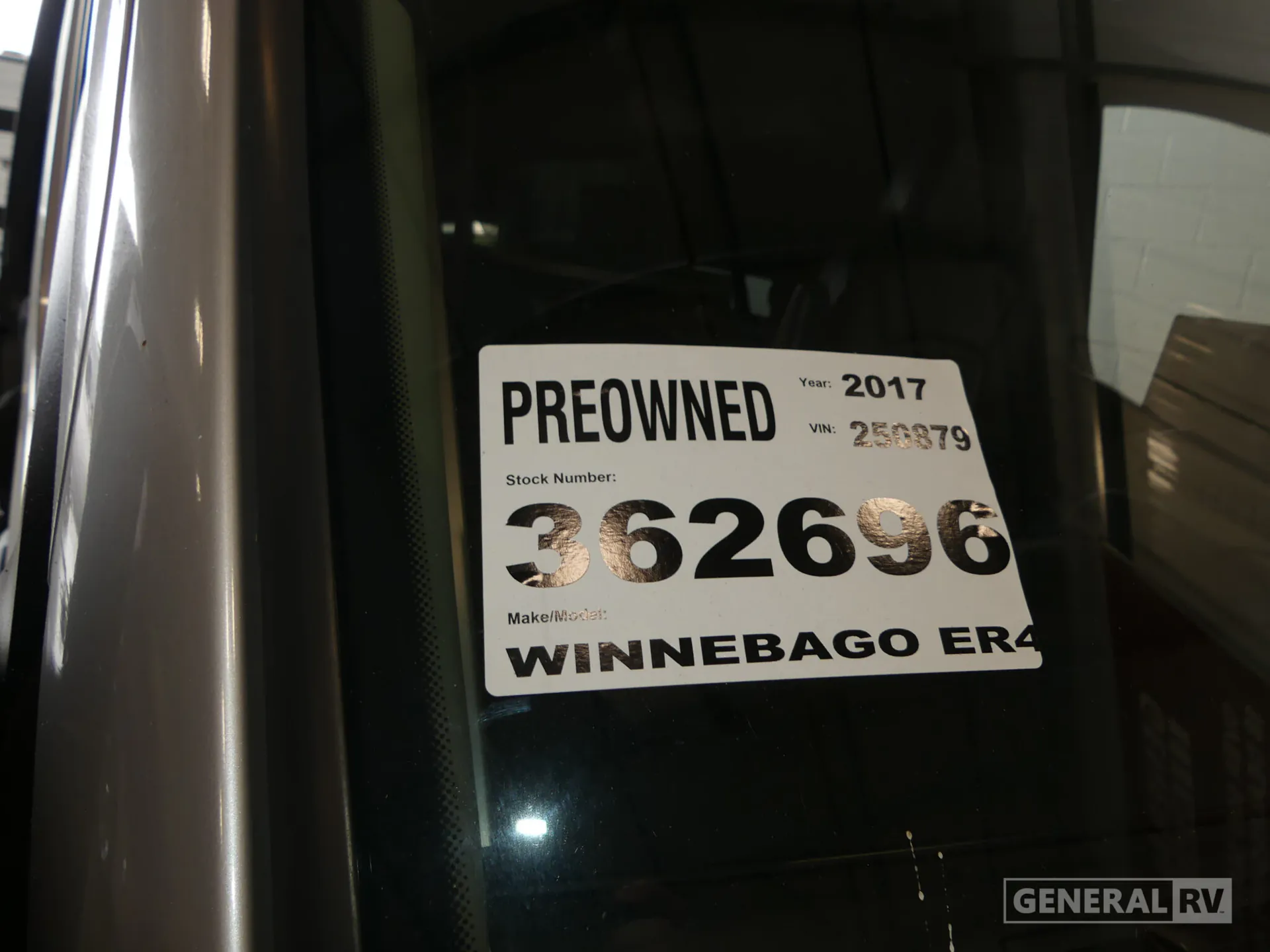 2017 Winnebago Era 70X - Photo 2