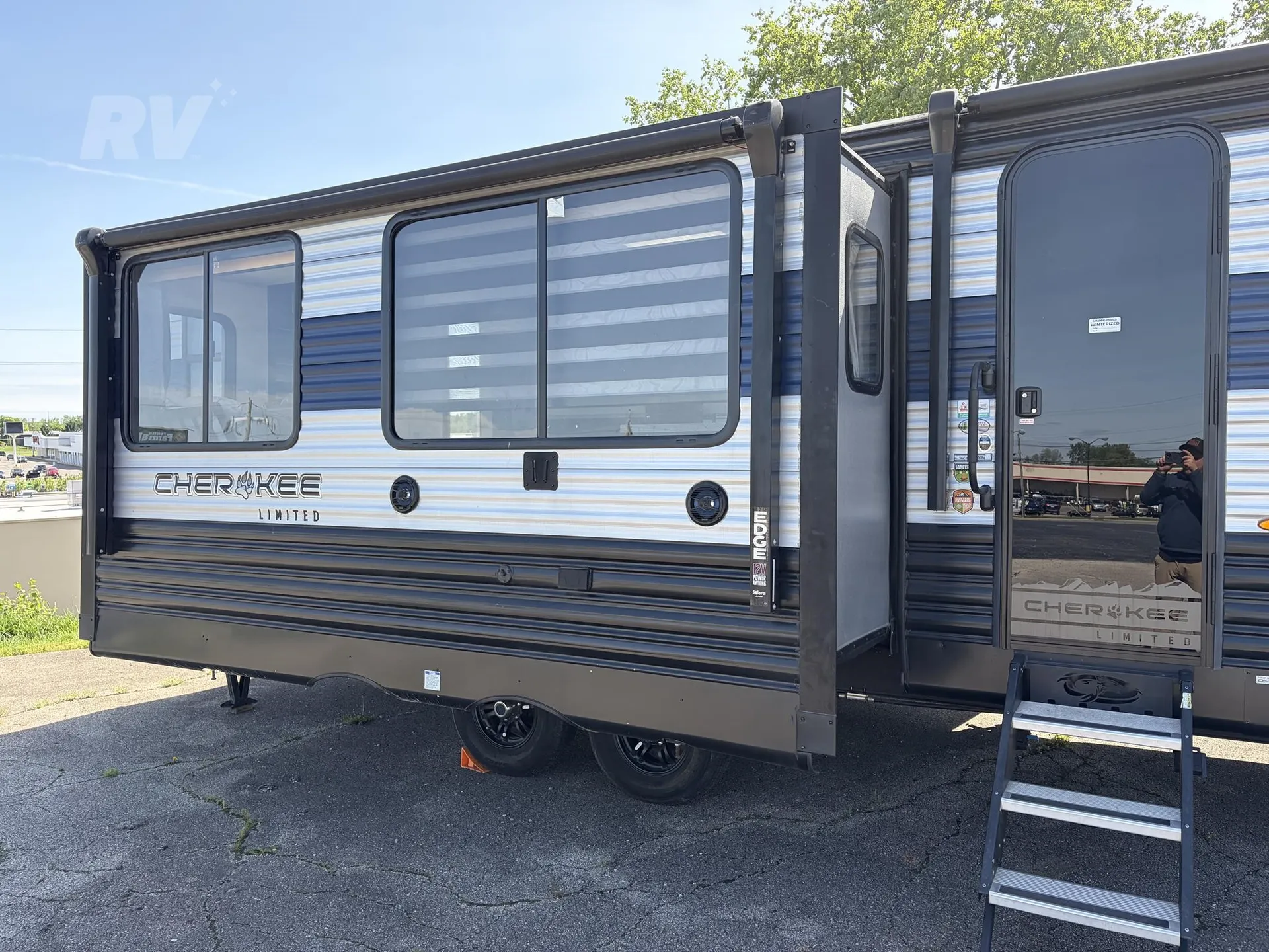 2022 Forest River Cherokee 274WK - Photo 3