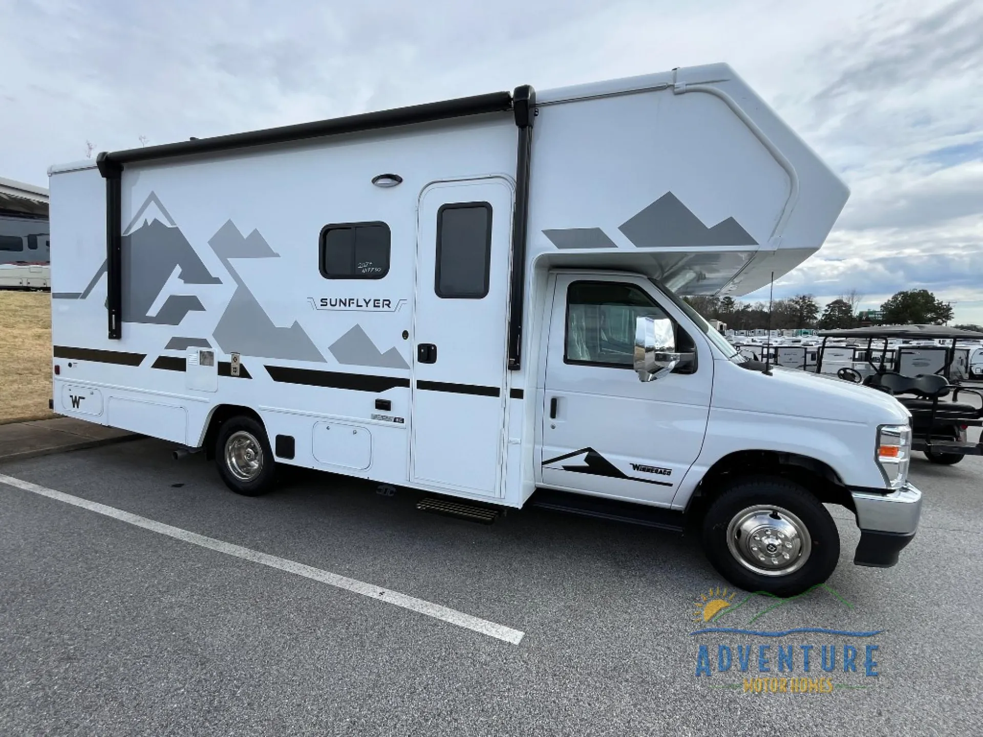 2027 Winnebago Sunflyer 22RS - Photo 4
