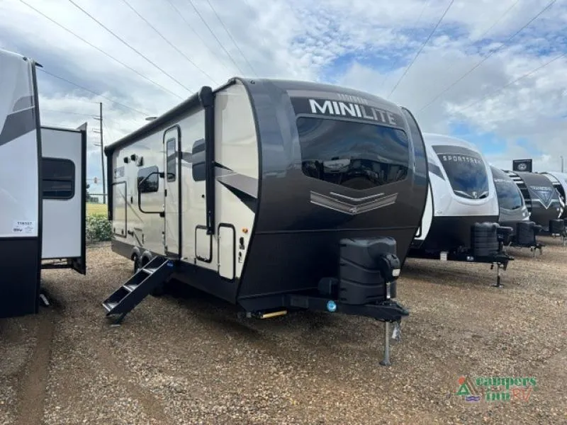 2023 Forest River Rockwood Mini Lite 2507S - Photo 3