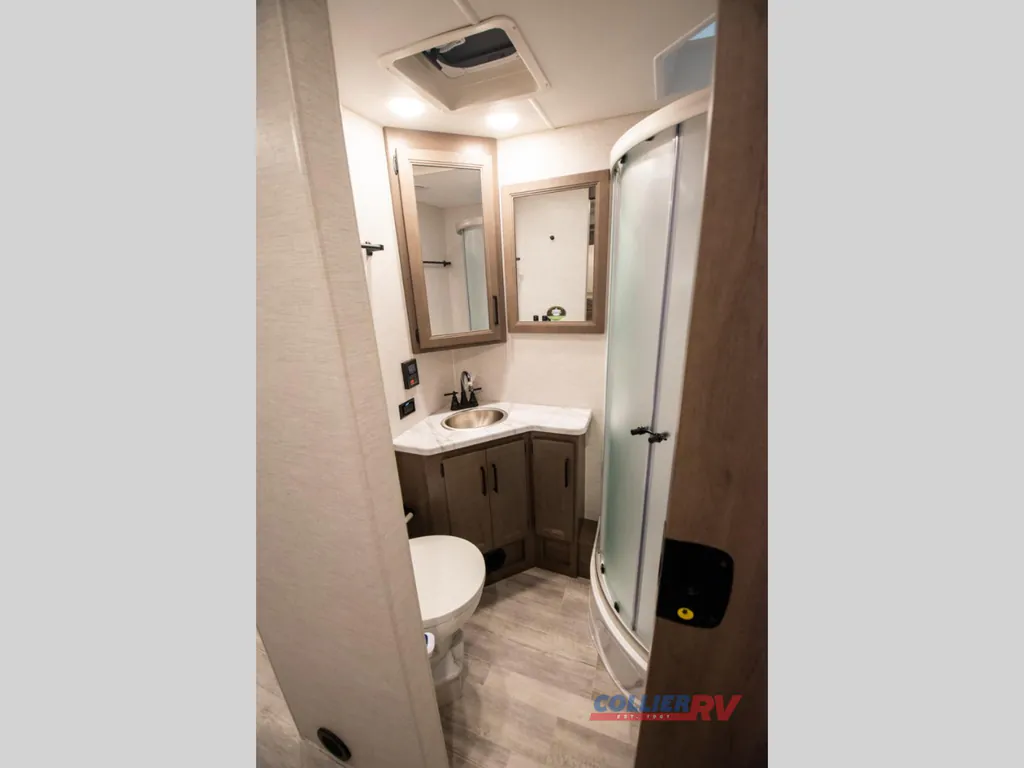 2024 Thor Motor Coach Freedom Traveler A32, Photos photo 25