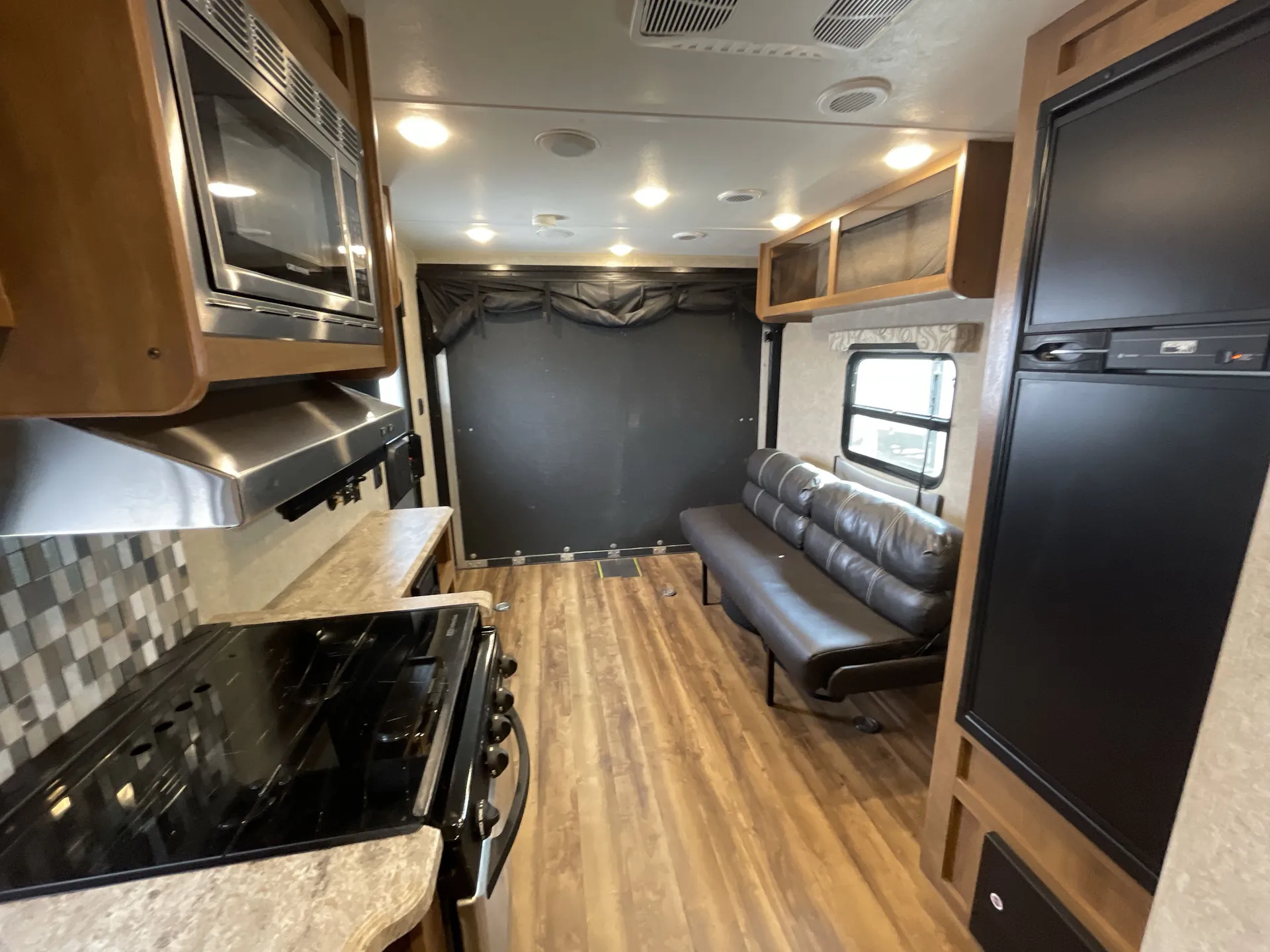 2018 Coachmen Catalina Trail Blazer 19TH — living area main