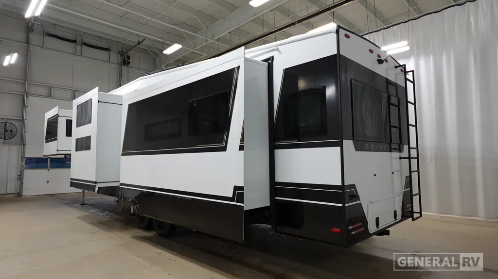 2026 Brinkley Model Z 3610, Photos photo 3