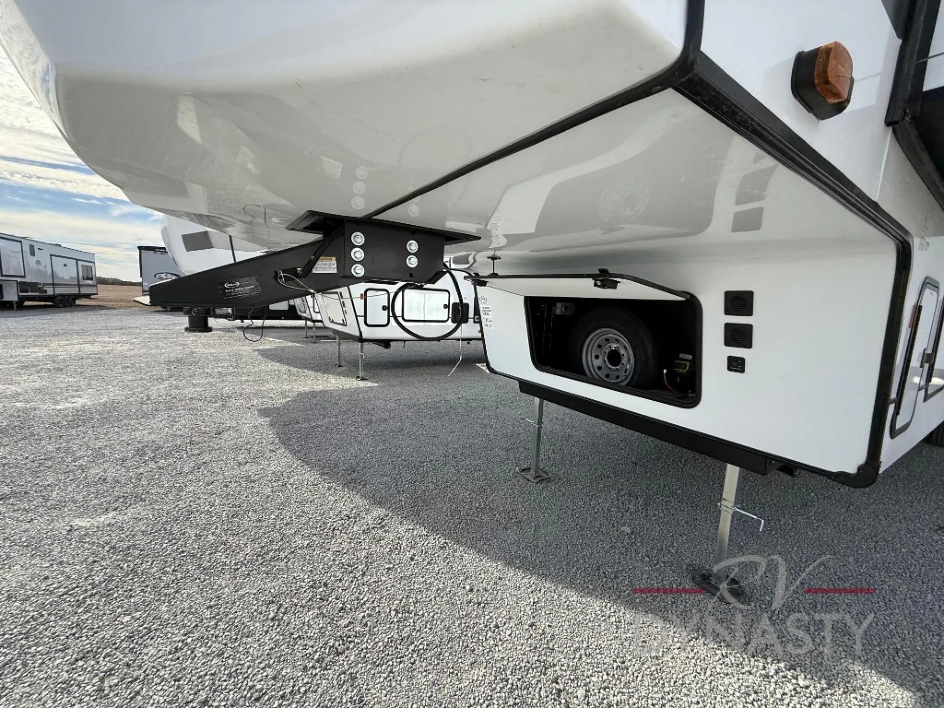 2026 Forest River Sabre 37FLH — Photo 6