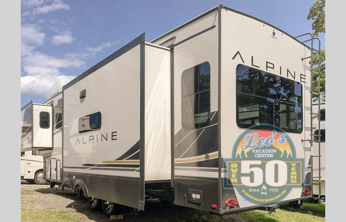 2025 Keystone Alpine 3303CK - Photo 4