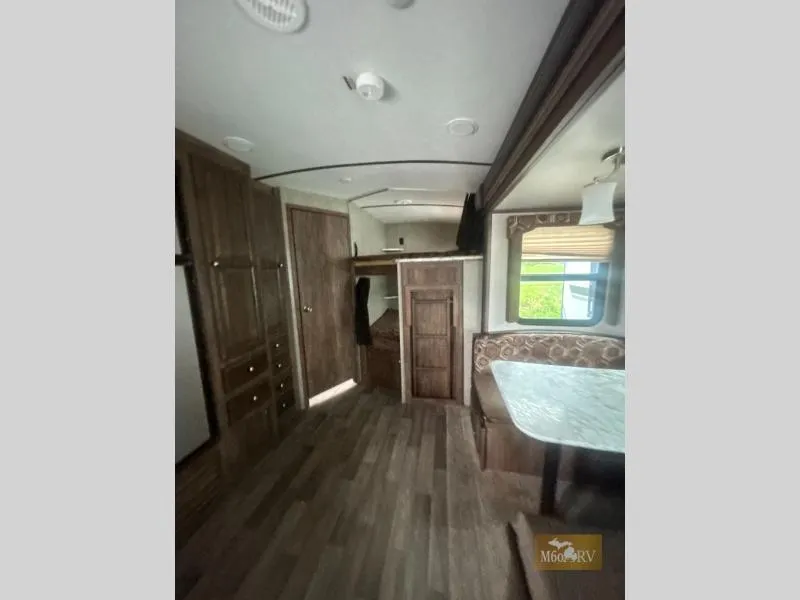 2017 Keystone RV Cougar X-Lite 28RBS - Photo 2