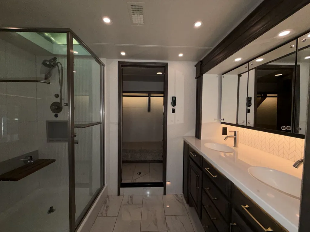 2026 Entegra Coach Aspire 44D, Photos photo 9