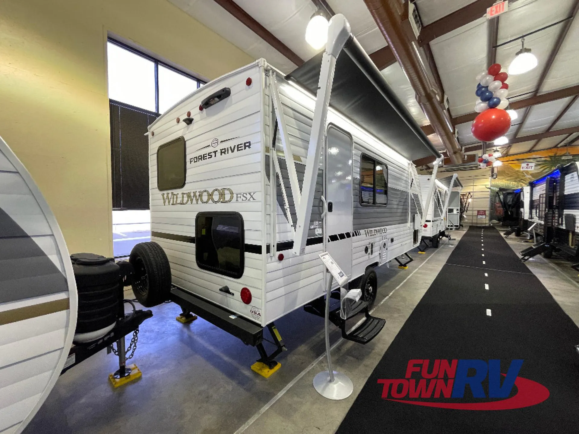 2026 Forest River Wildwood FSX 180ICE — Photo 5