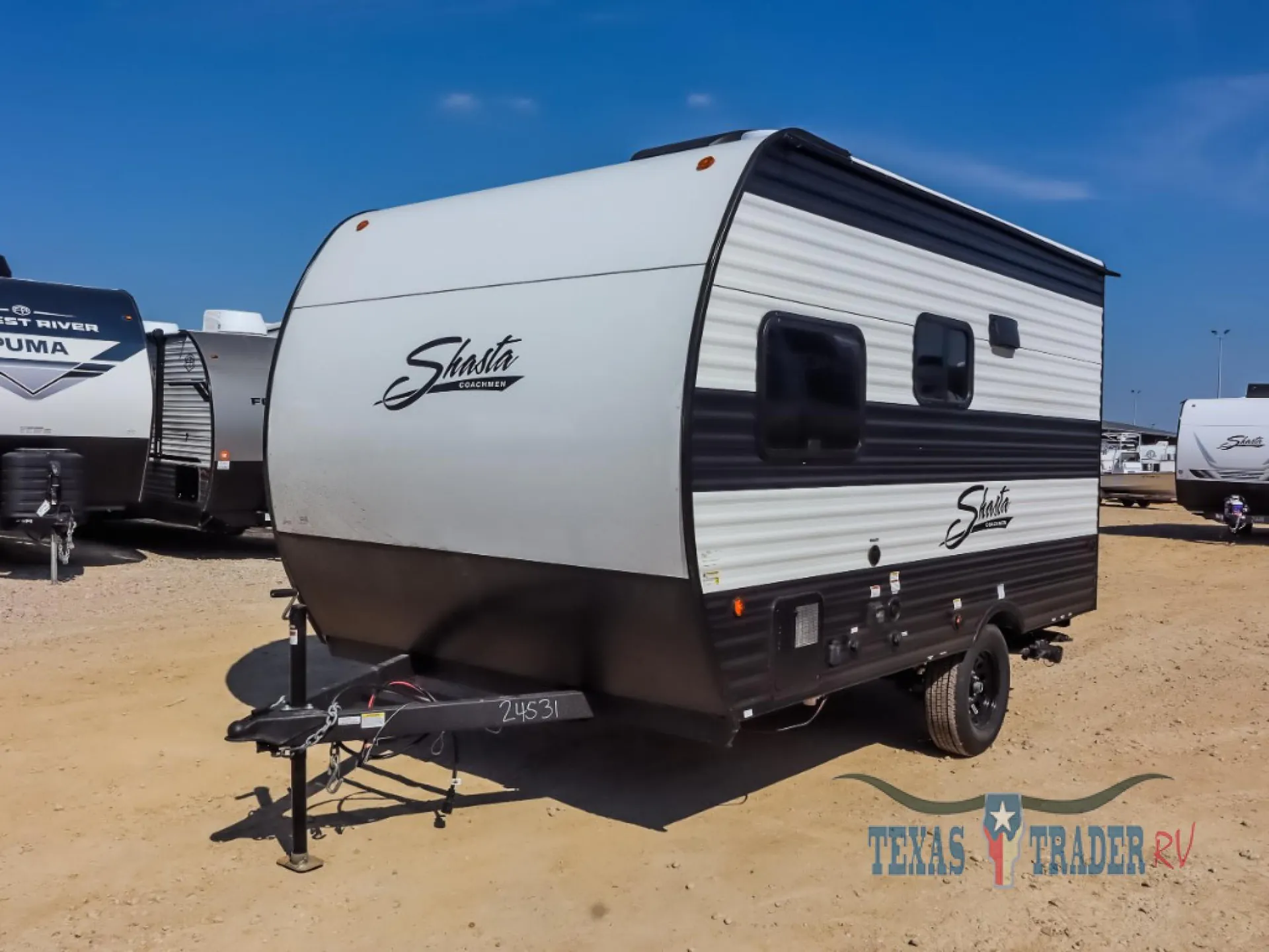 2026 Shasta RVs Compact 17DB - Photo 3