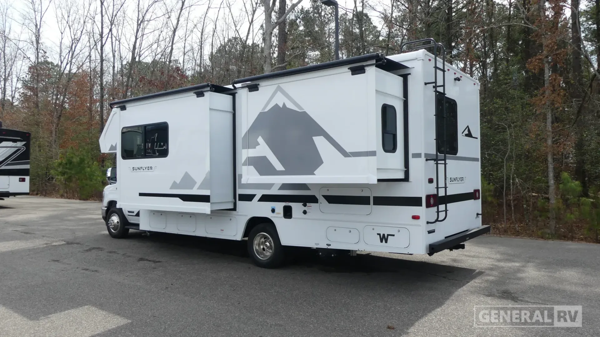 2027 Winnebago Sunflyer 26FE - Photo 4