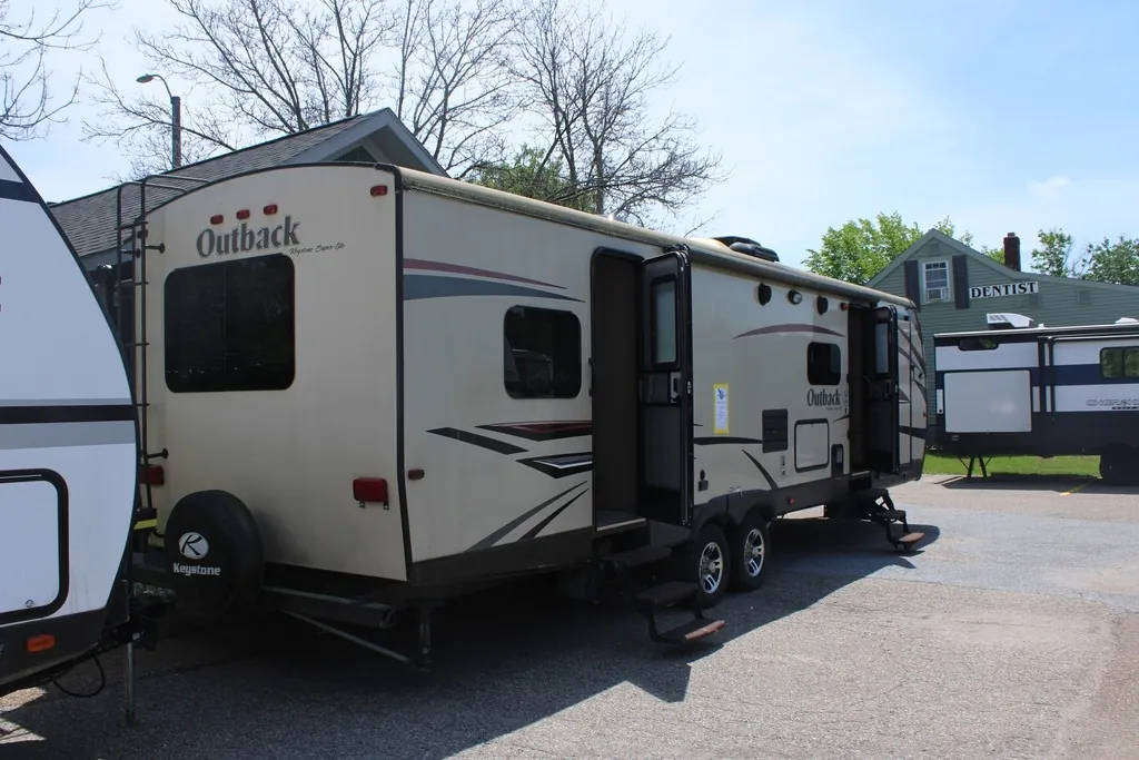 2016 Keystone Outback 324CG - Photo 4