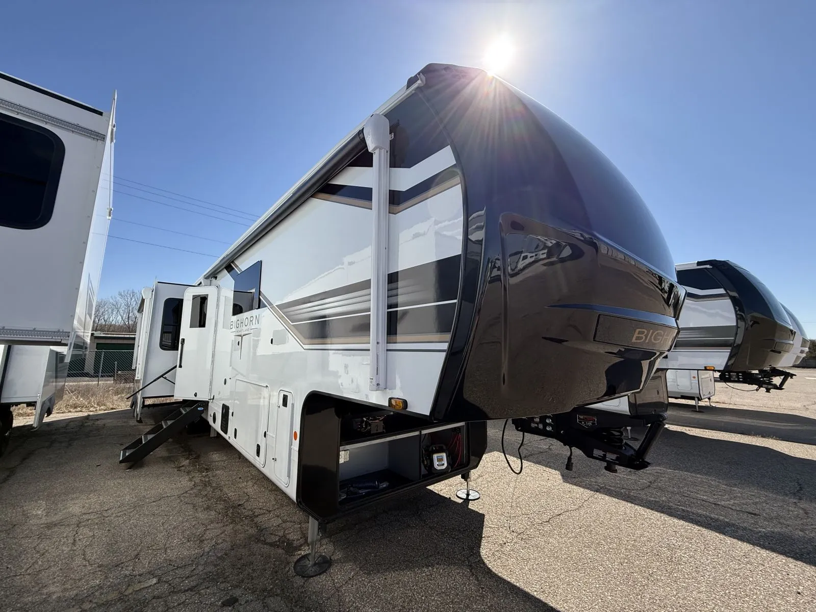 2026 Heartland Bighorn 39RK - Photo 2