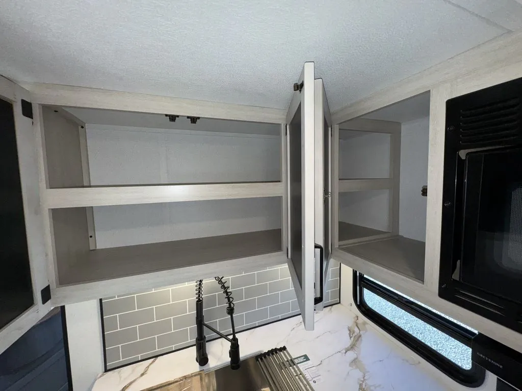 2027 Palomino Puma 337BH, Photos photo 9