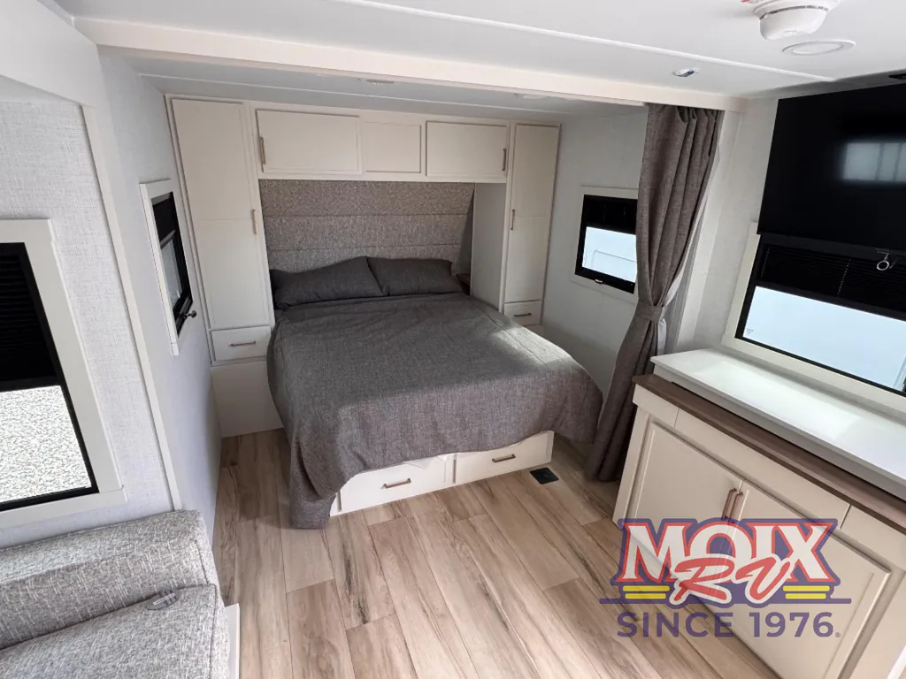 2026 Brinkley Model Ix 23X, Photos photo 19