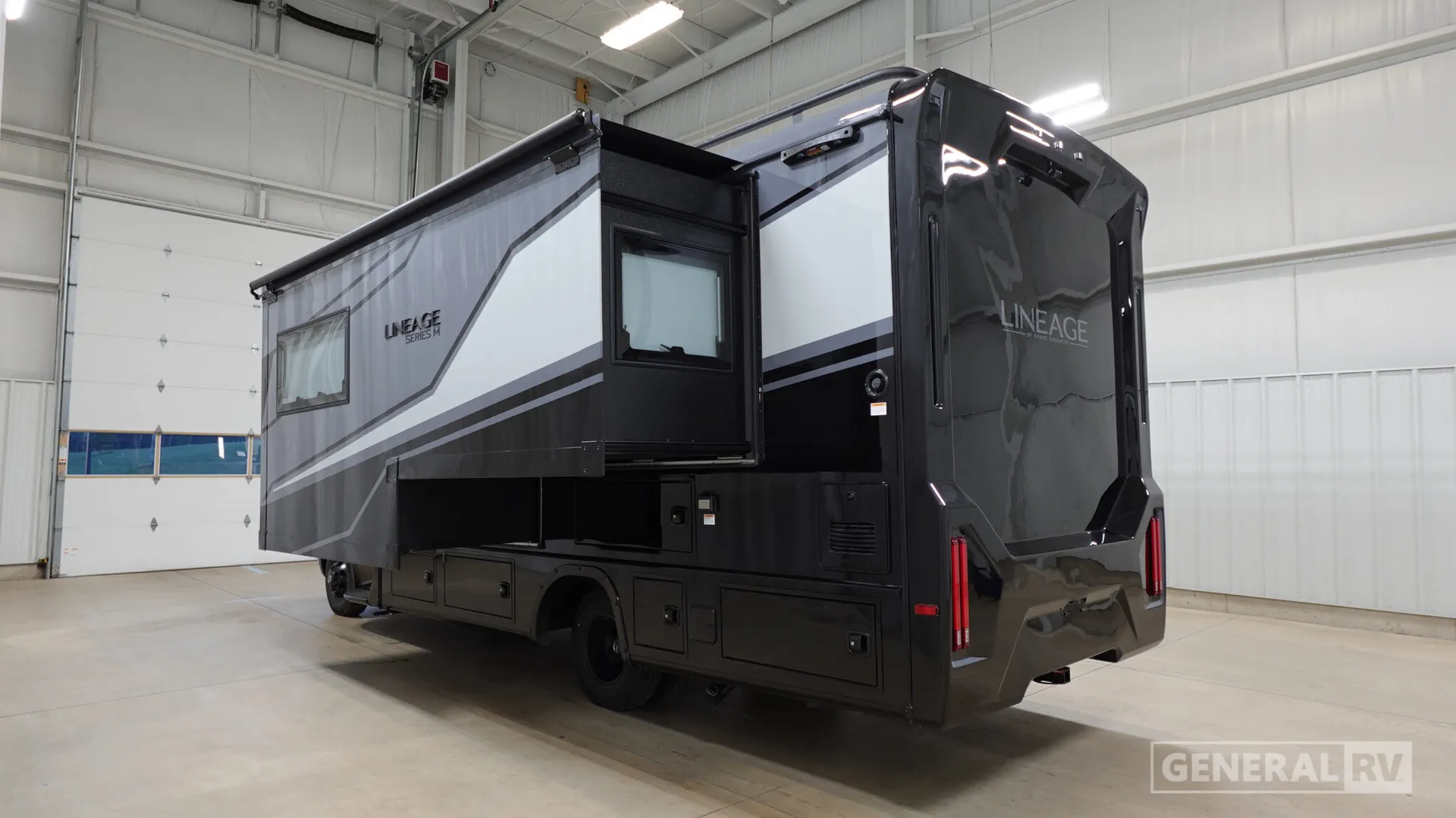 2027 Grand Design Lineage Series M 25FW - Photo 4
