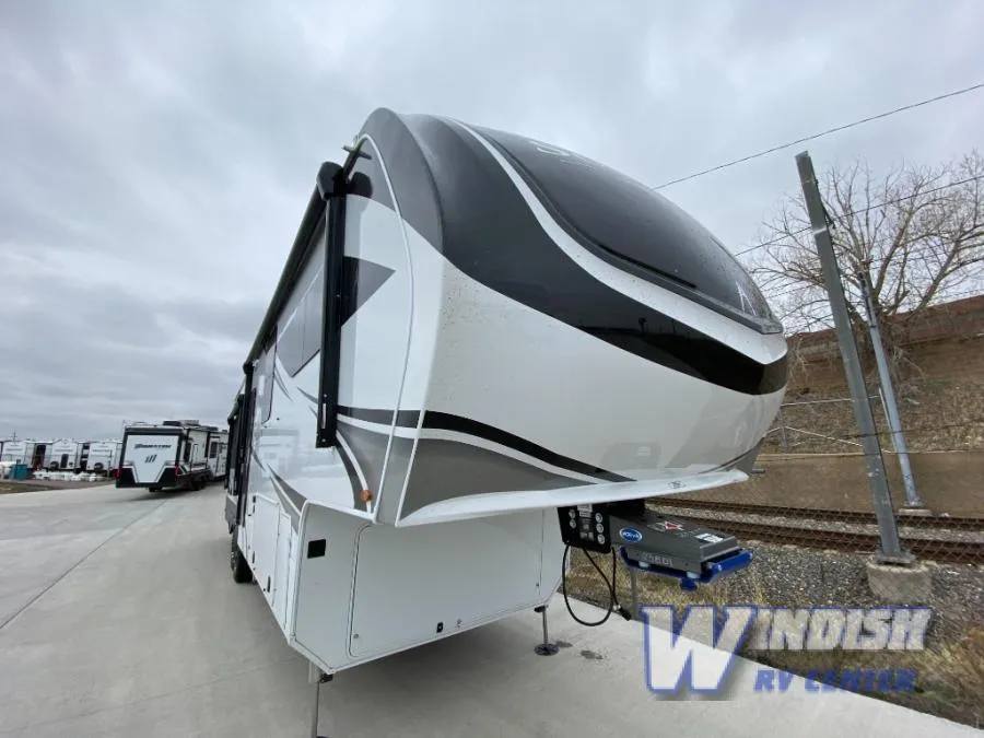 2026 Grand Design Solitude 370DV - Photo 2