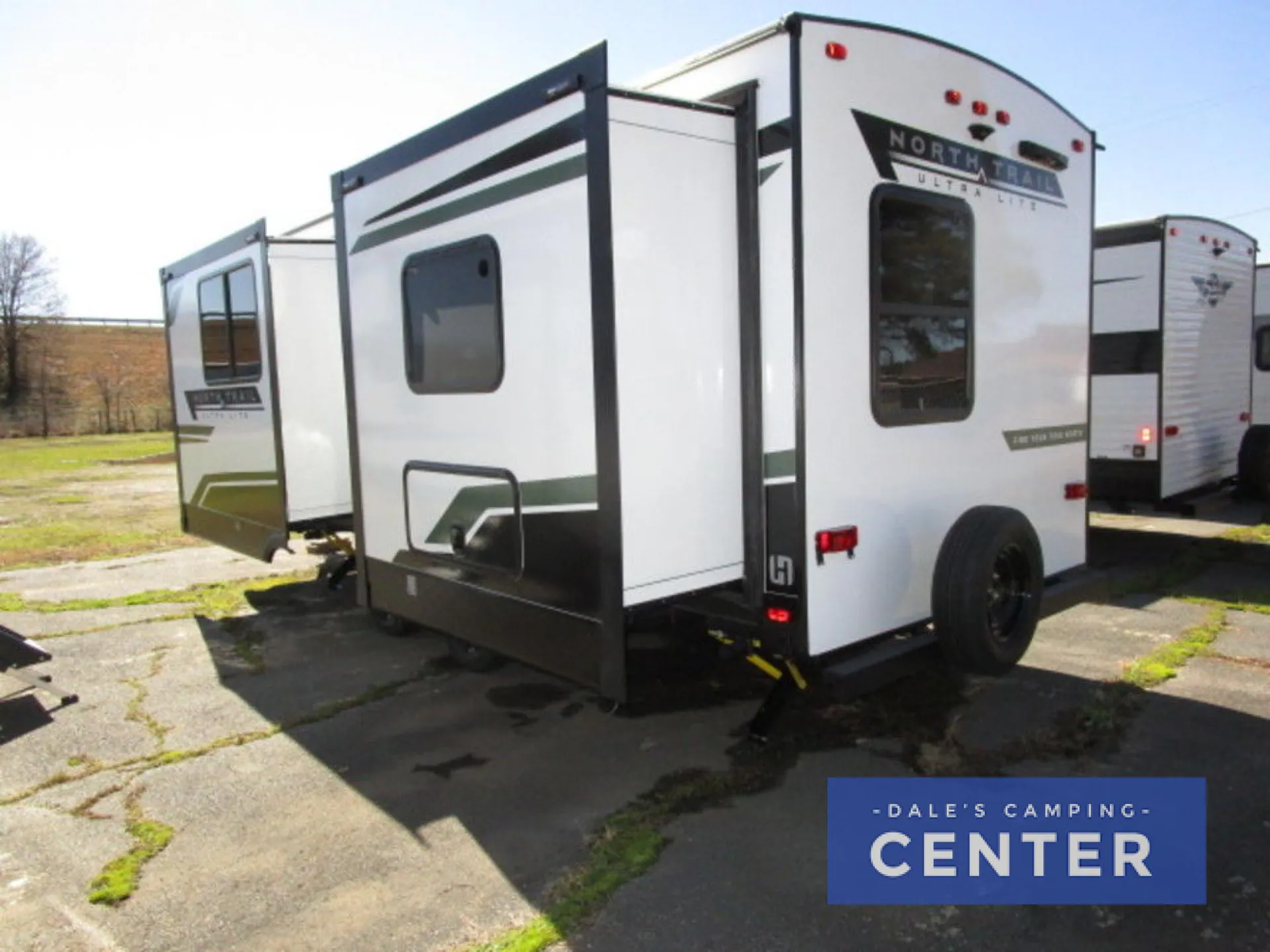 2024 Heartland North Trail Ultra-Lite Travel Trailer 25FK - Photo 4
