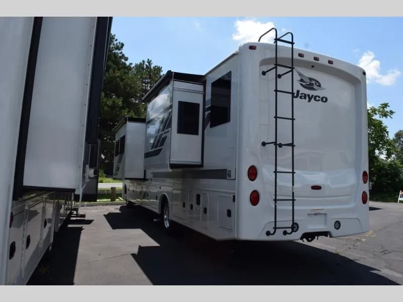 2026 Jayco Precept 36C - Photo 4