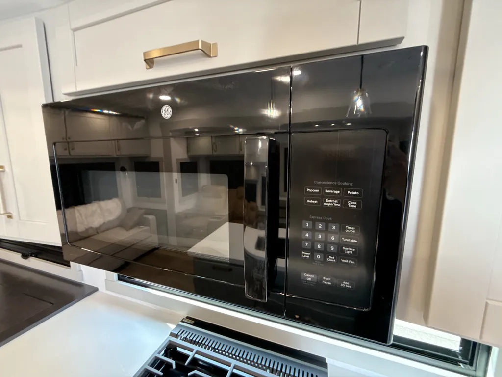 2026 Brinkley Model Z 3600, Photos photo 17